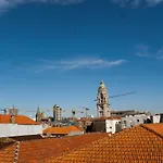 Baixa24 •P3R• Super estúdio no centro histórico